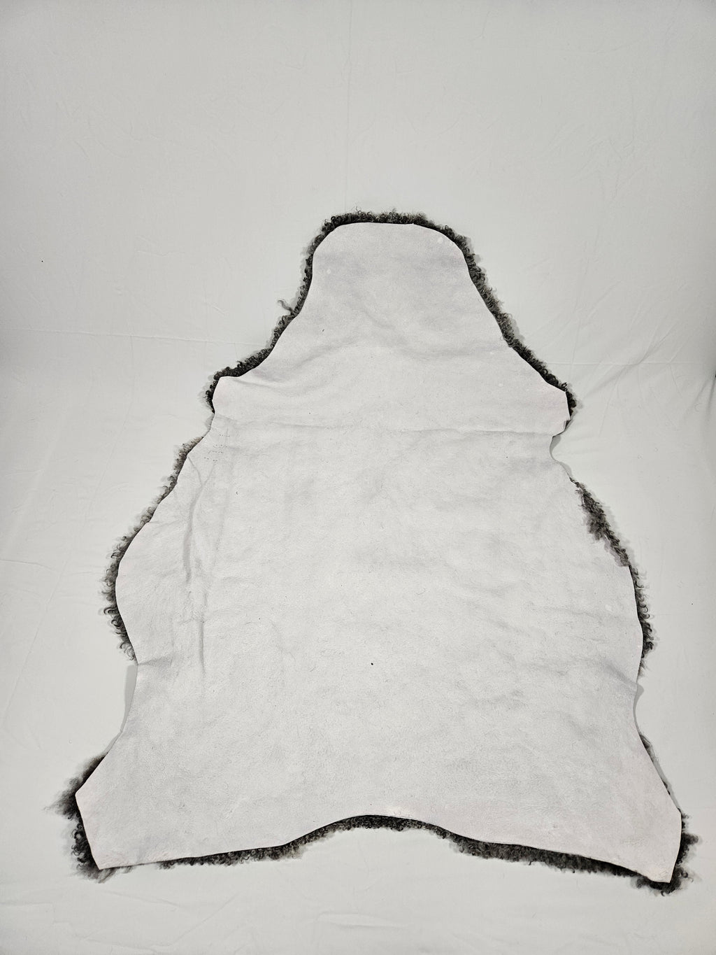 Grått fårskinn 1004