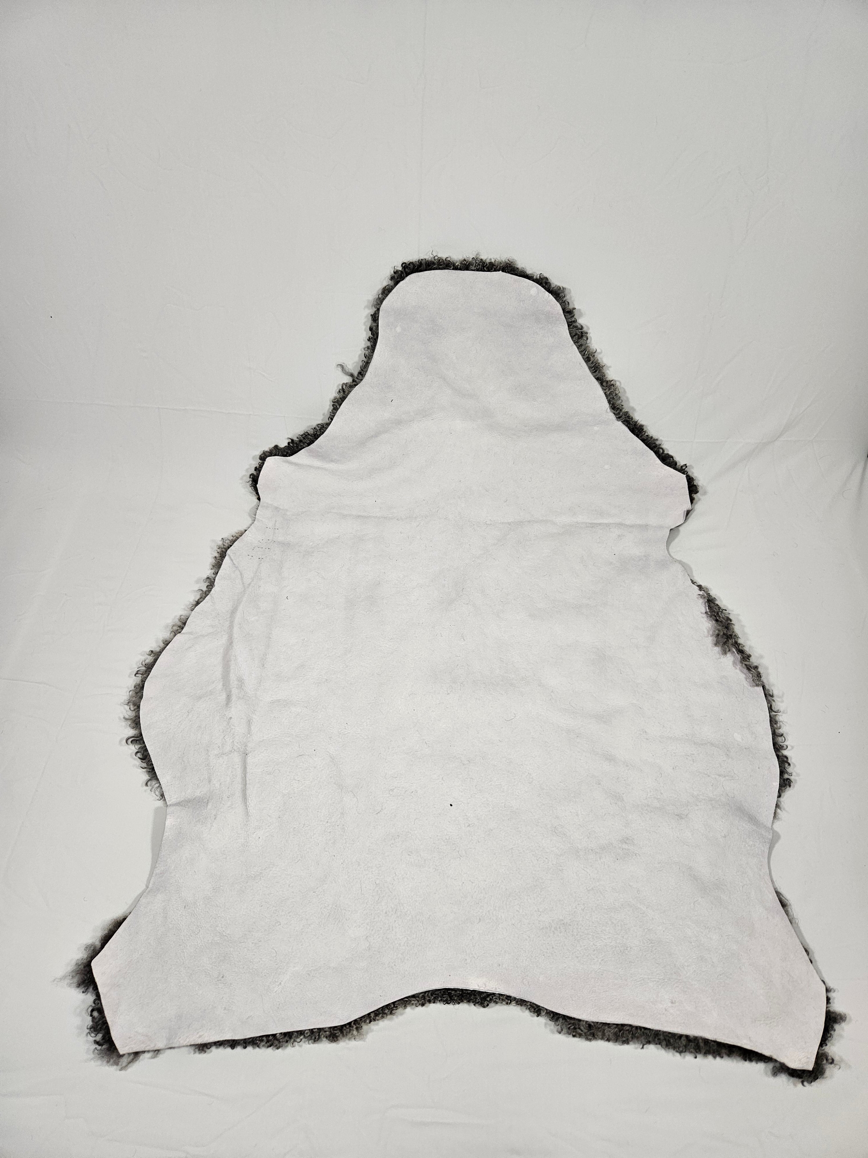 Grått fårskinn 1004