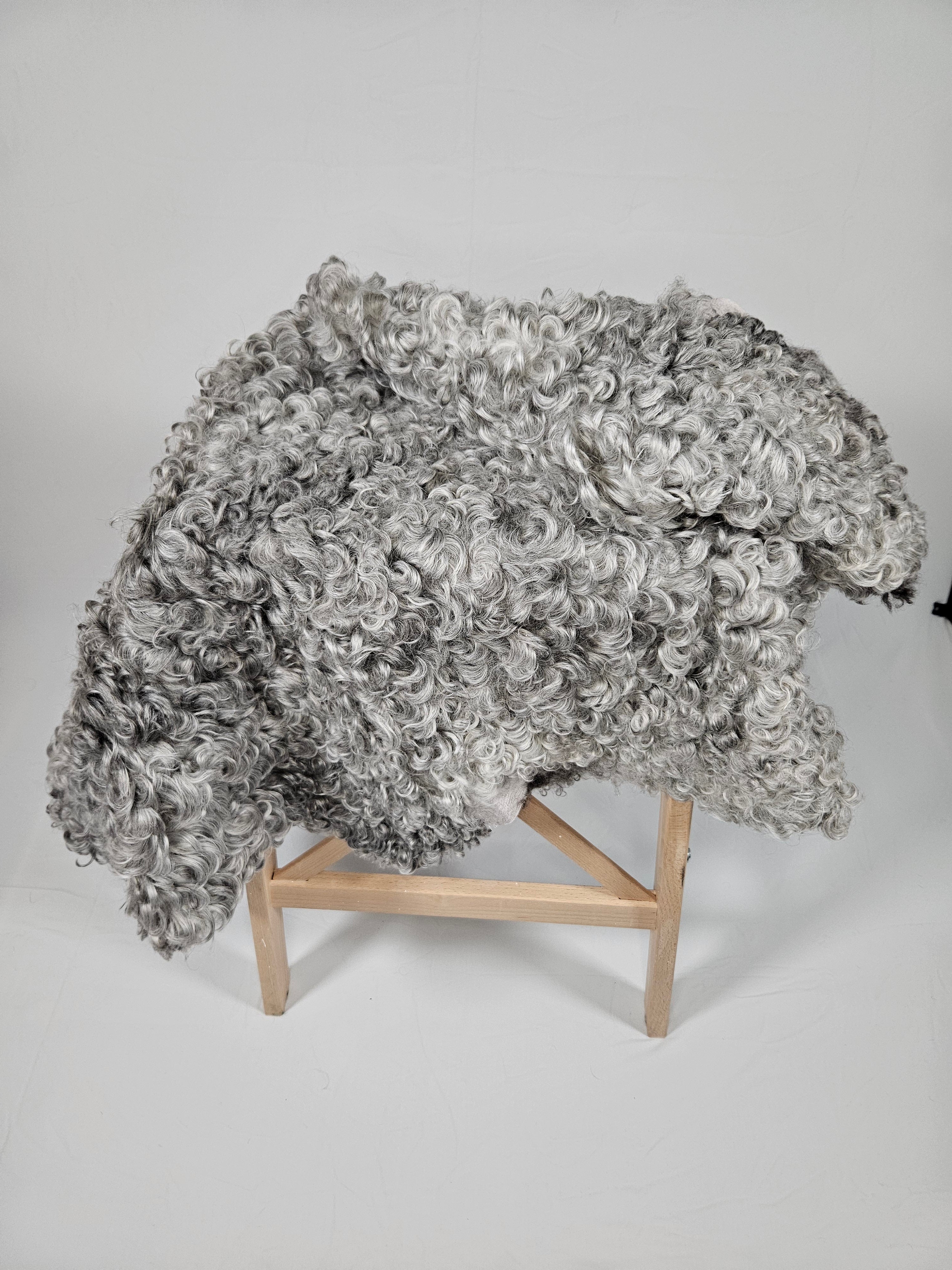 Grått fårskinn 1003