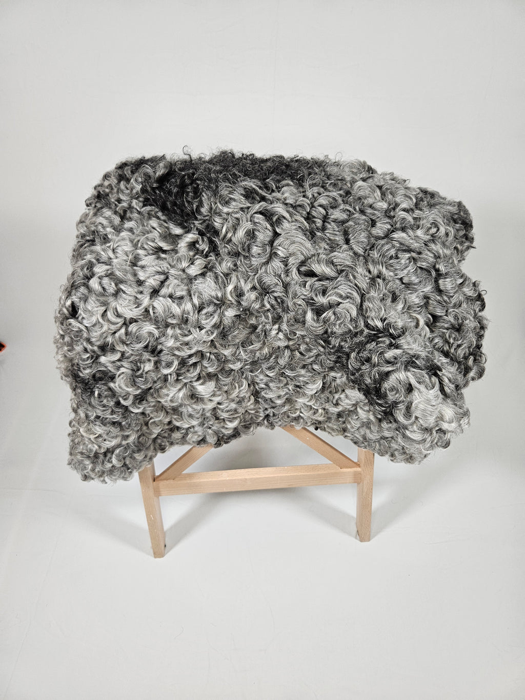 Grått fårskinn 1012