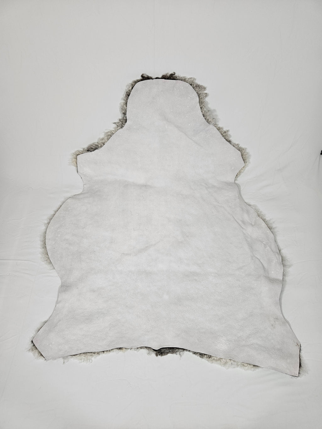 Grått fårskinn 1001
