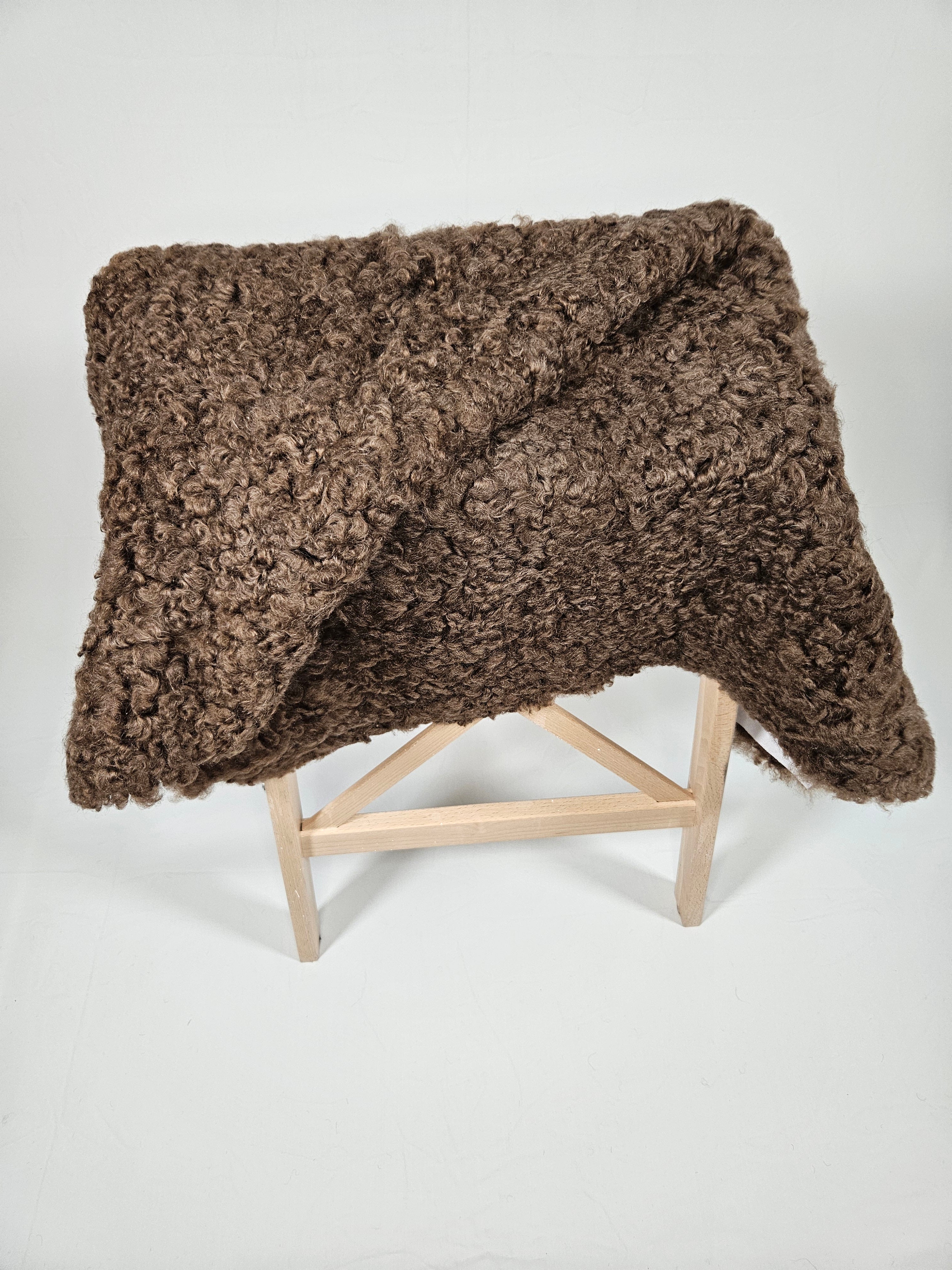 Brunt fårskinn 3012