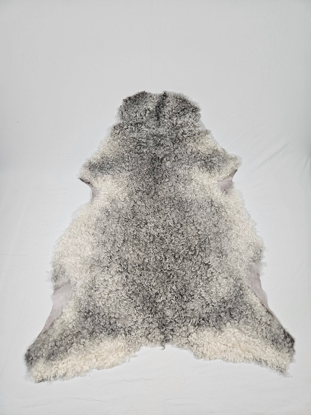 Grått fårskinn 1005