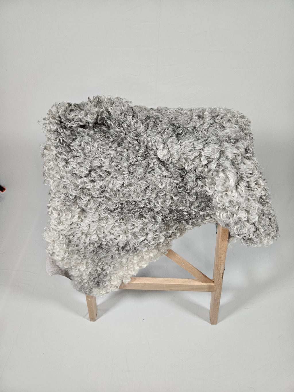 Grått fårskinn 1005