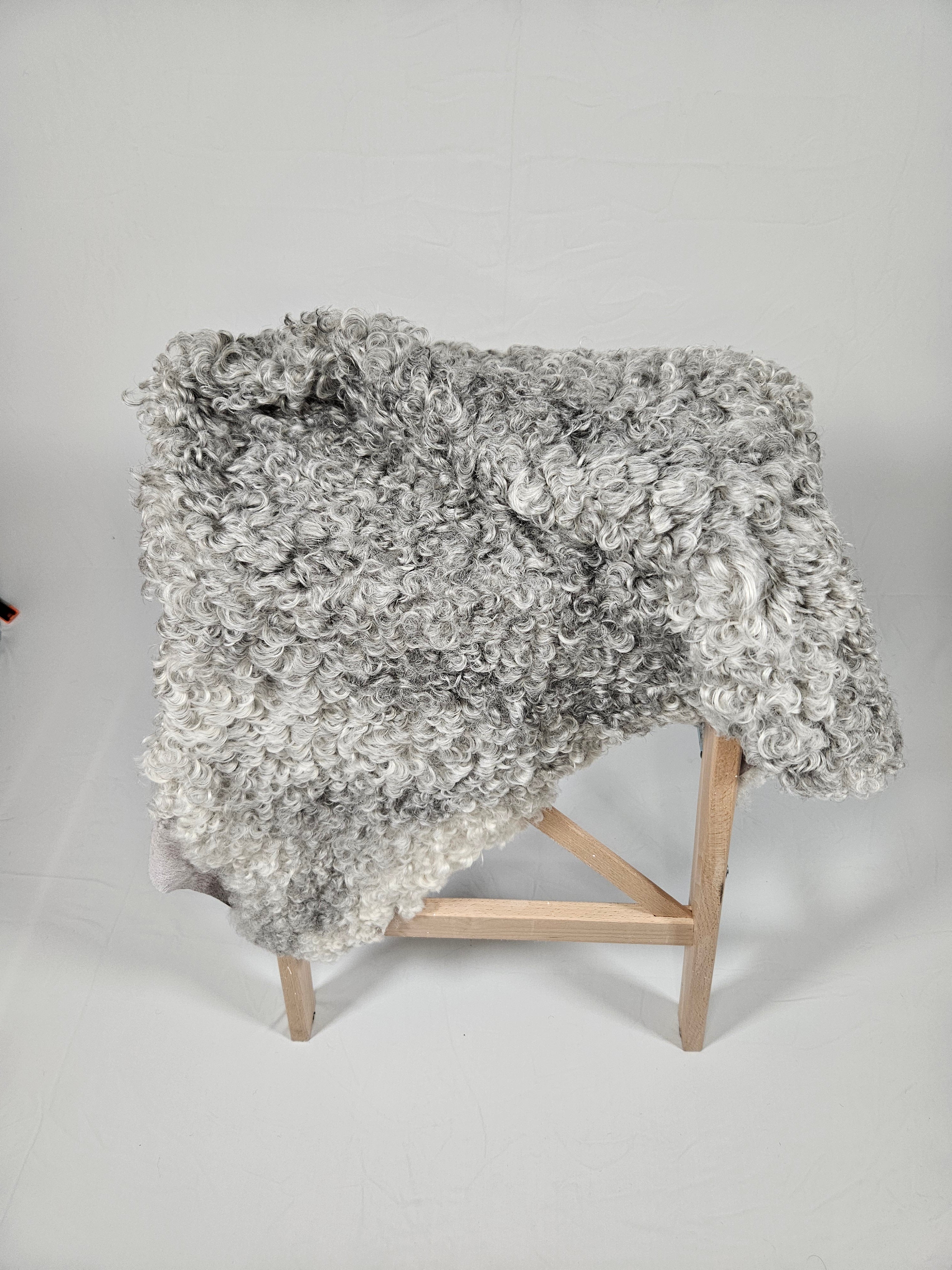 Grått fårskinn 1005