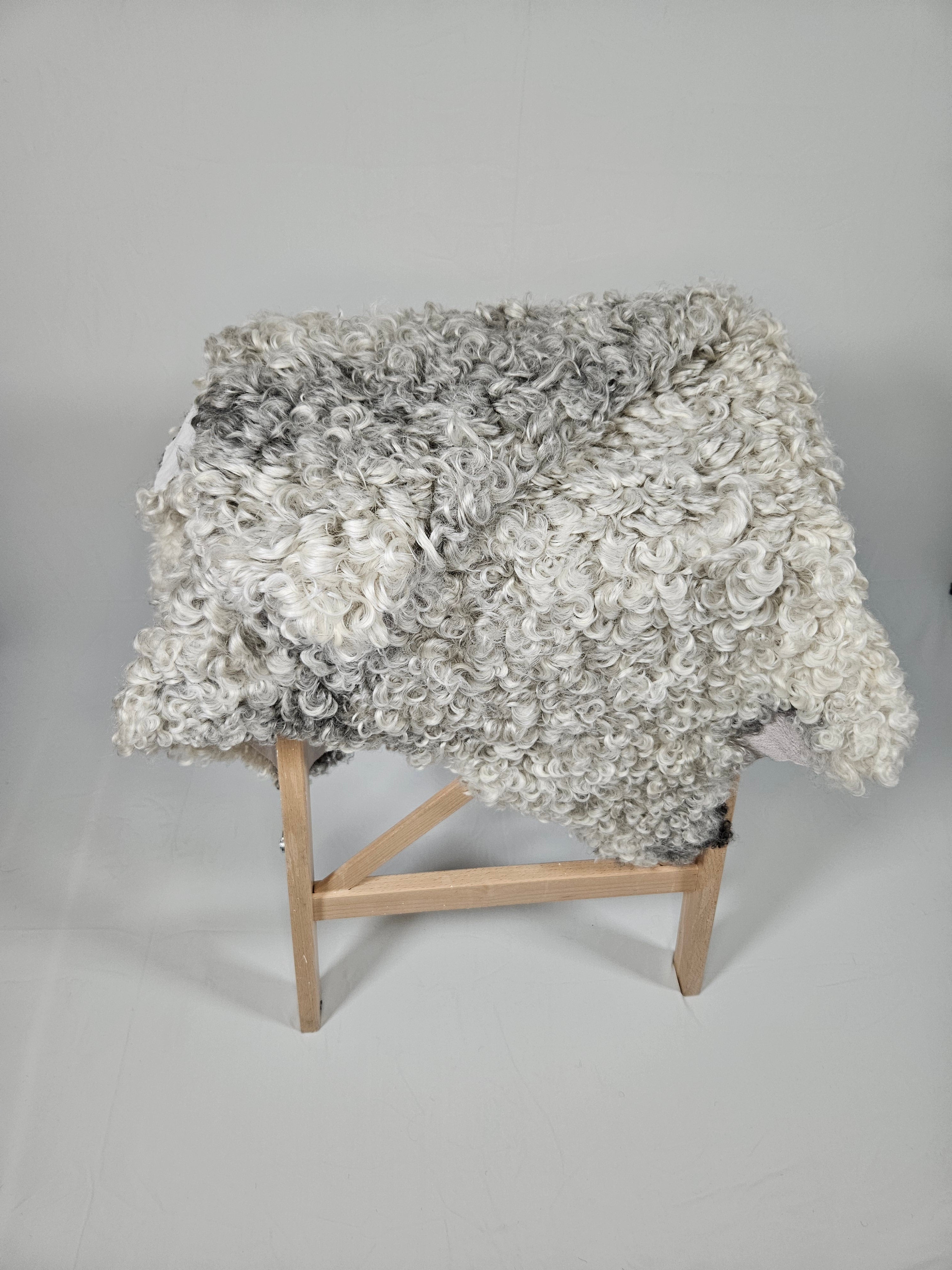 Grått fårskinn 1007