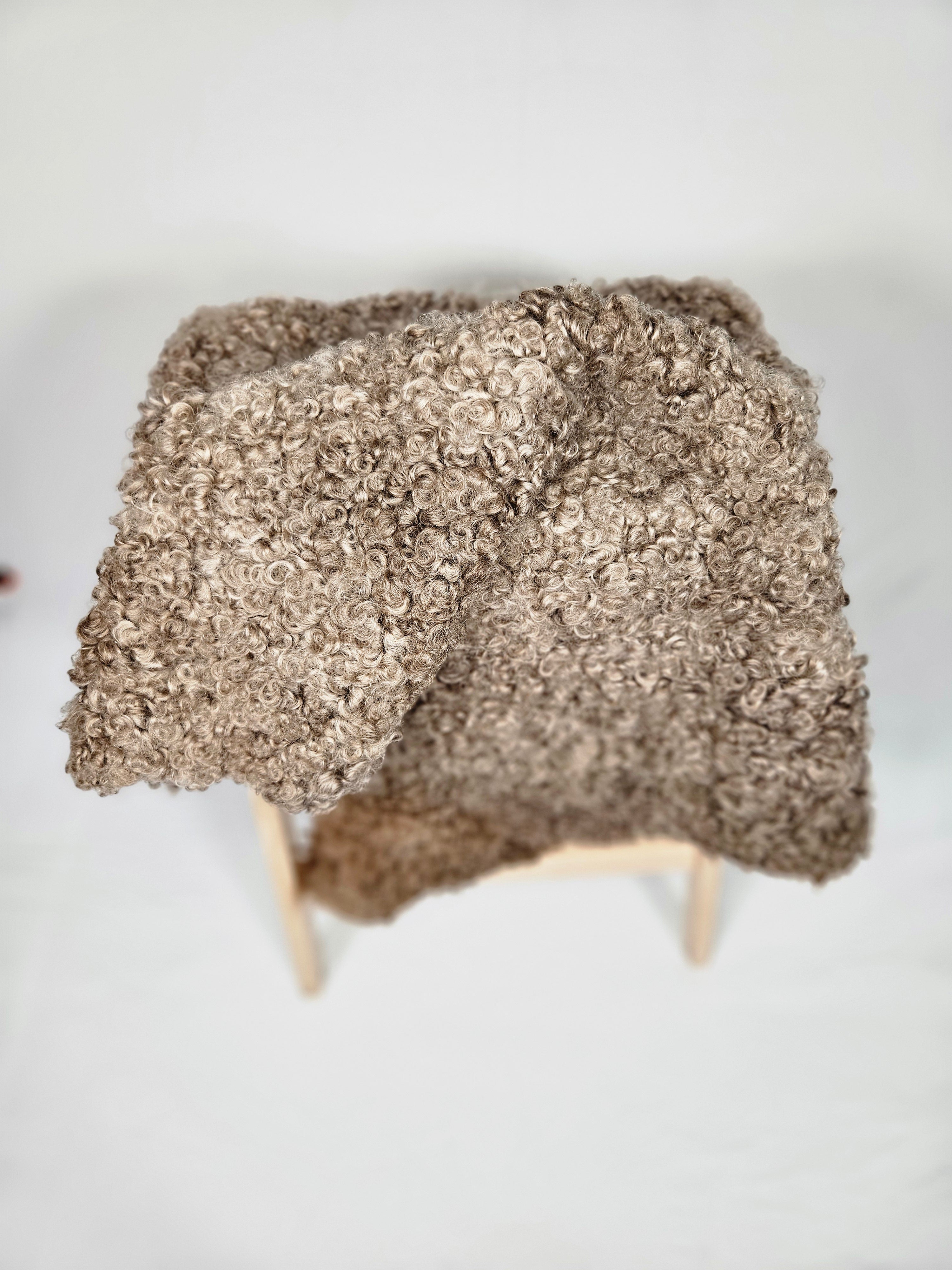 Brunt fårskinn 3001