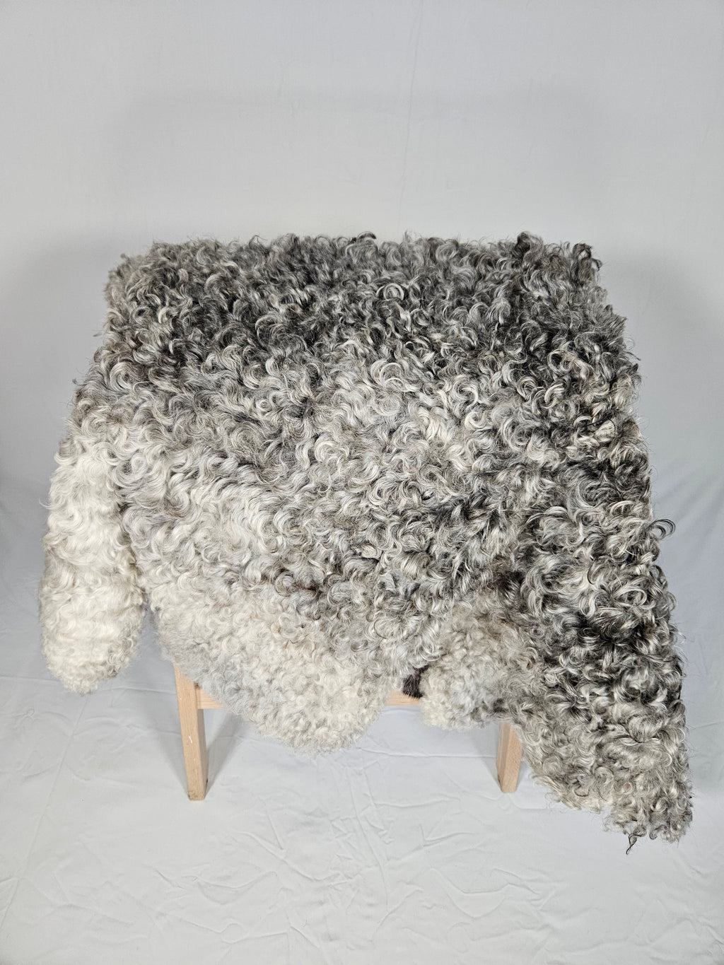 Grått fårskinn 1001