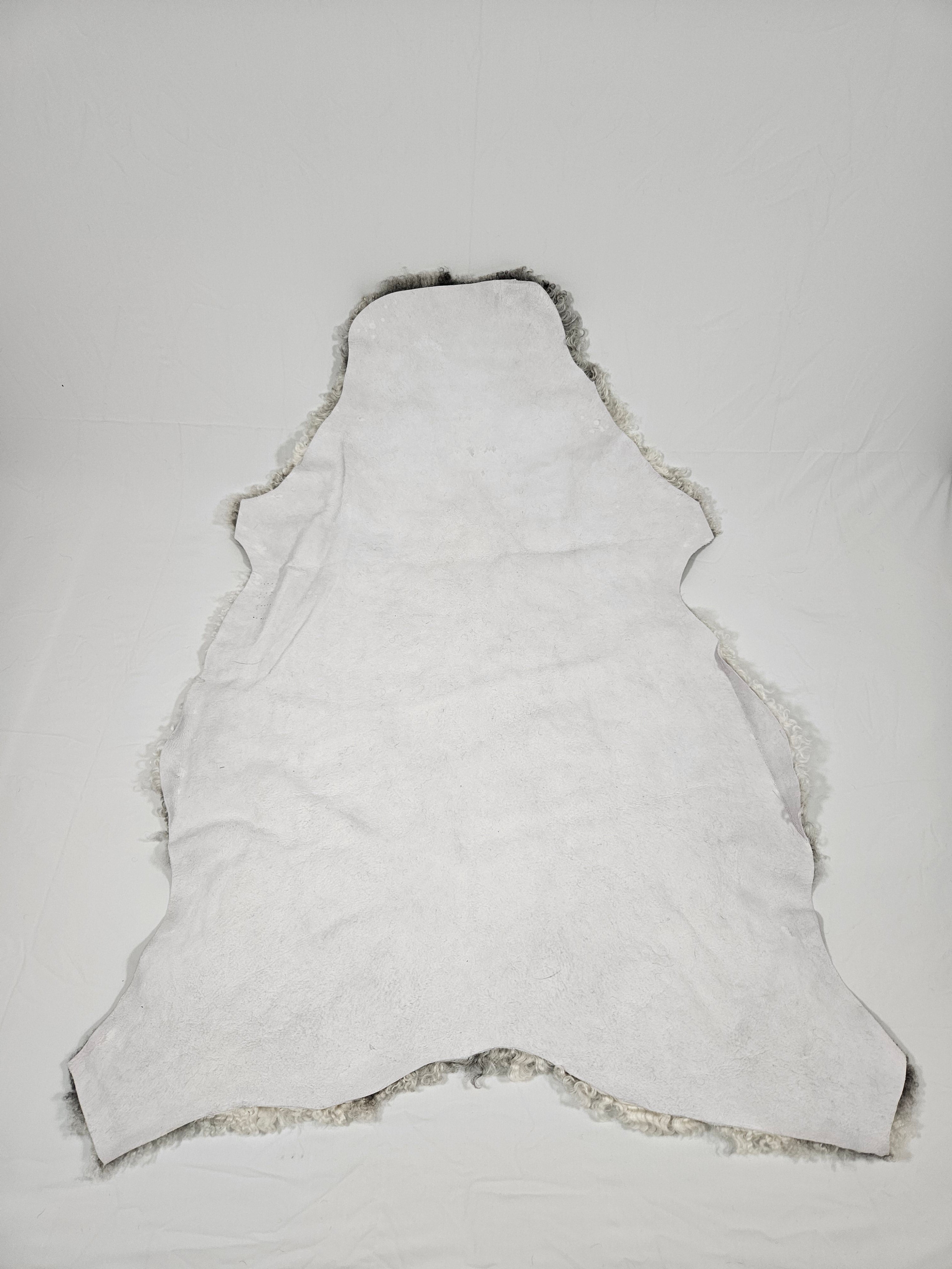 Grått fårskinn 1005