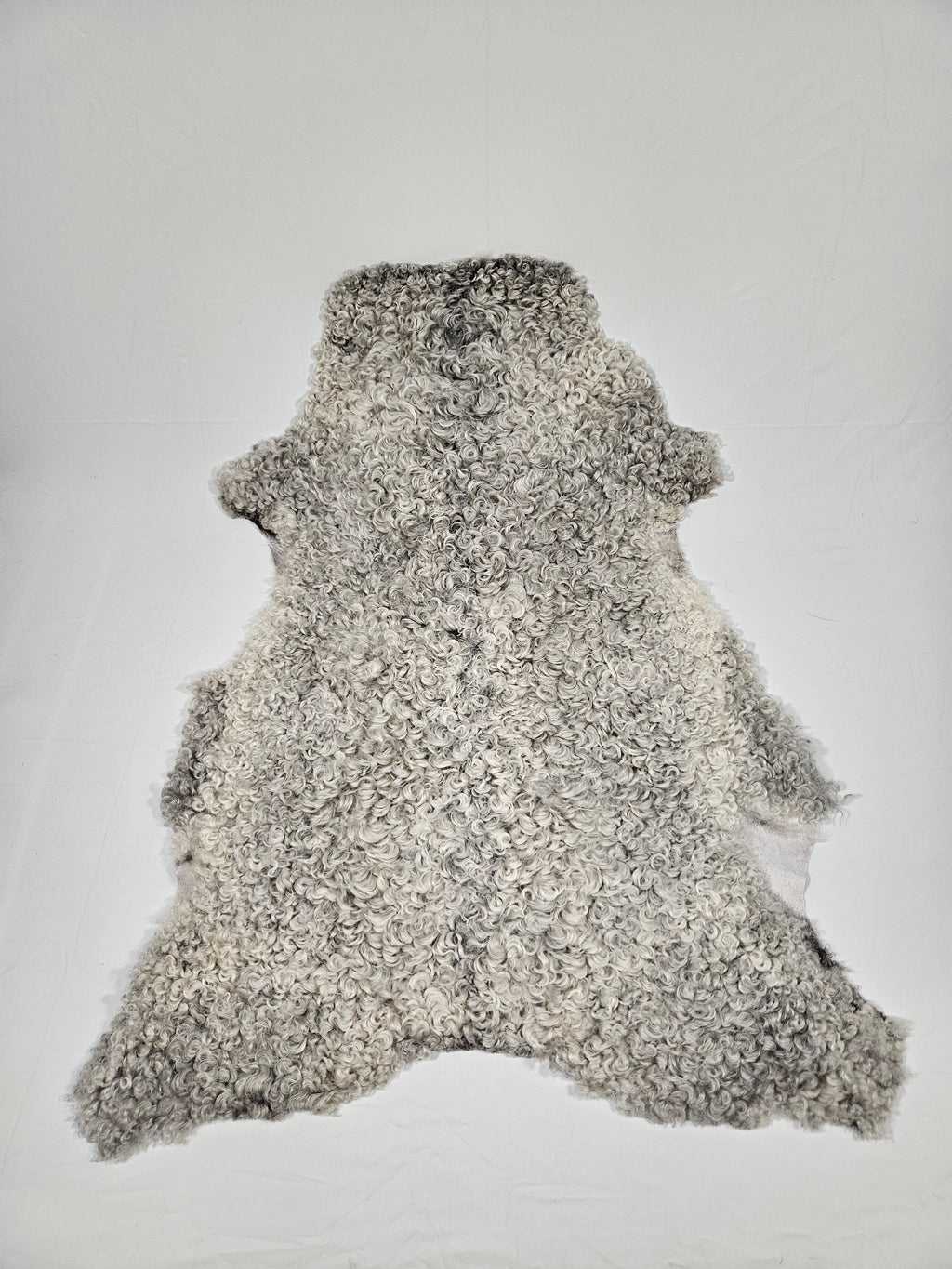 Grått fårskinn 1013